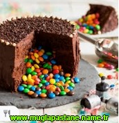 Muğla Şeffaf çikolatalı çilekli yaş pasta